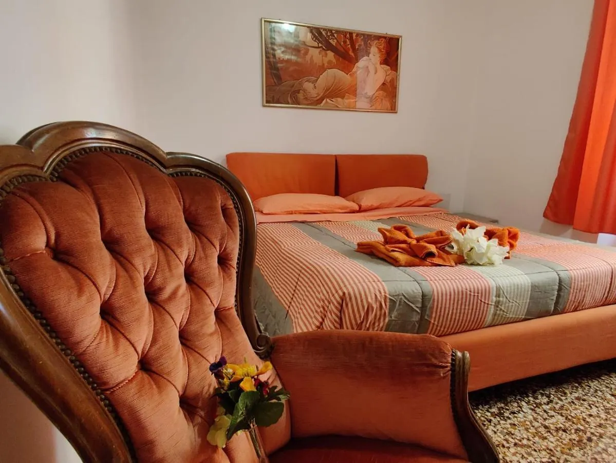 Wow Home - 175 Mq - Posteggio Privato - Davanti Porto Traghetti - Fino A 10 Posti Letto Genova