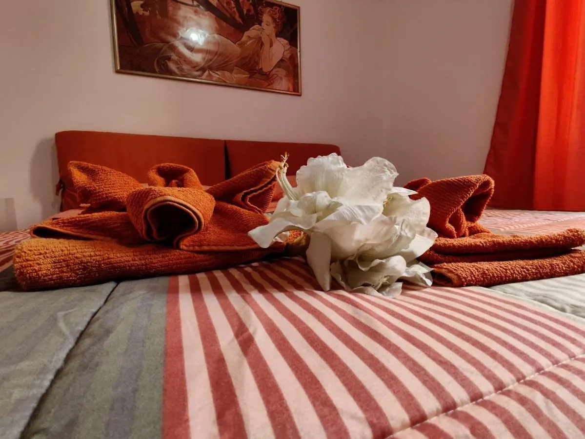 Appartamento Wow Home - 175 Mq - Posteggio Privato - Davanti Porto Traghetti - Fino A 10 Posti Letto Genova