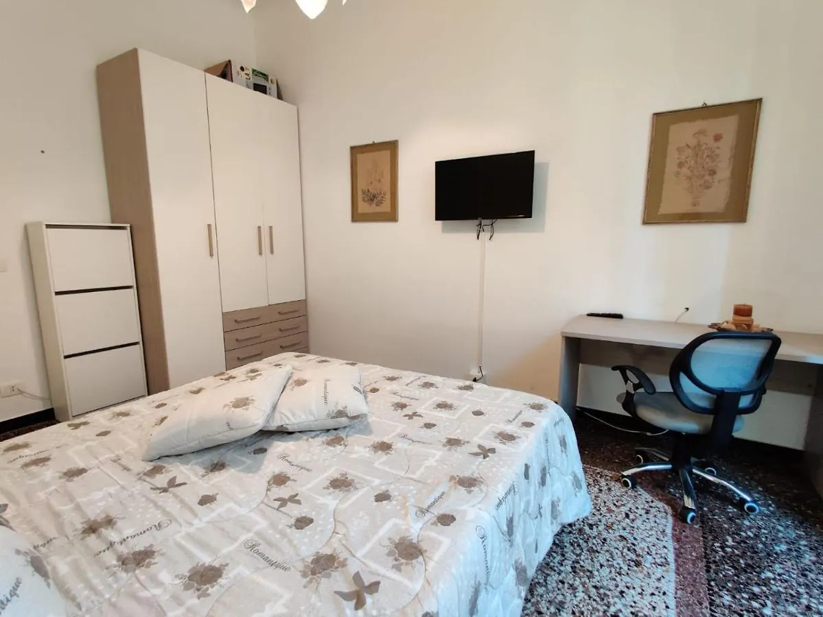 Apartment Wow Home - 175 Mq - Posteggio Privato - Davanti Porto Traghetti - Fino A 10 Posti Letto Genoa Italy