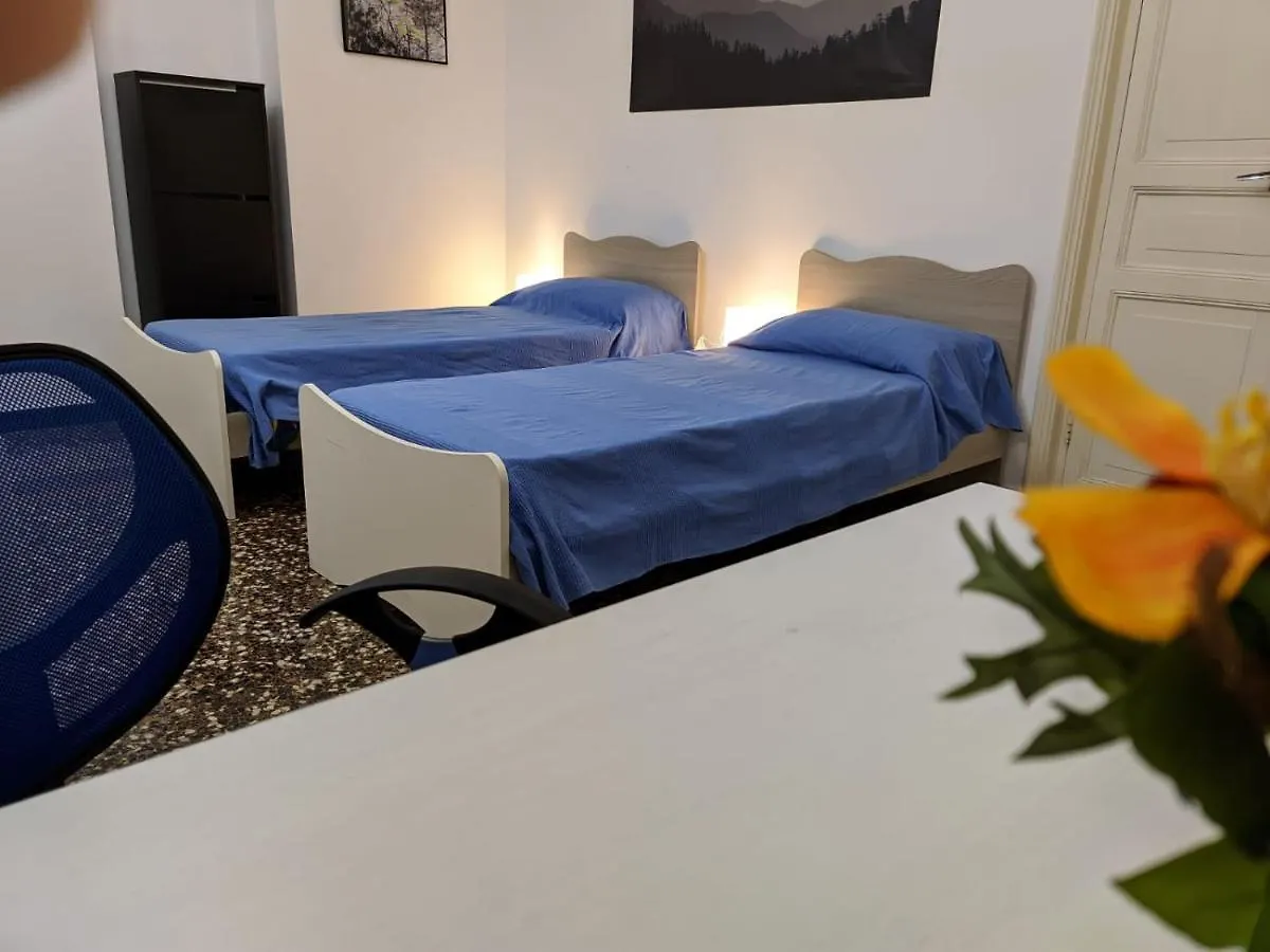 Wow Home - 175 Mq - Posteggio Privato - Davanti Porto Traghetti - Fino A 10 Posti Letto Genova