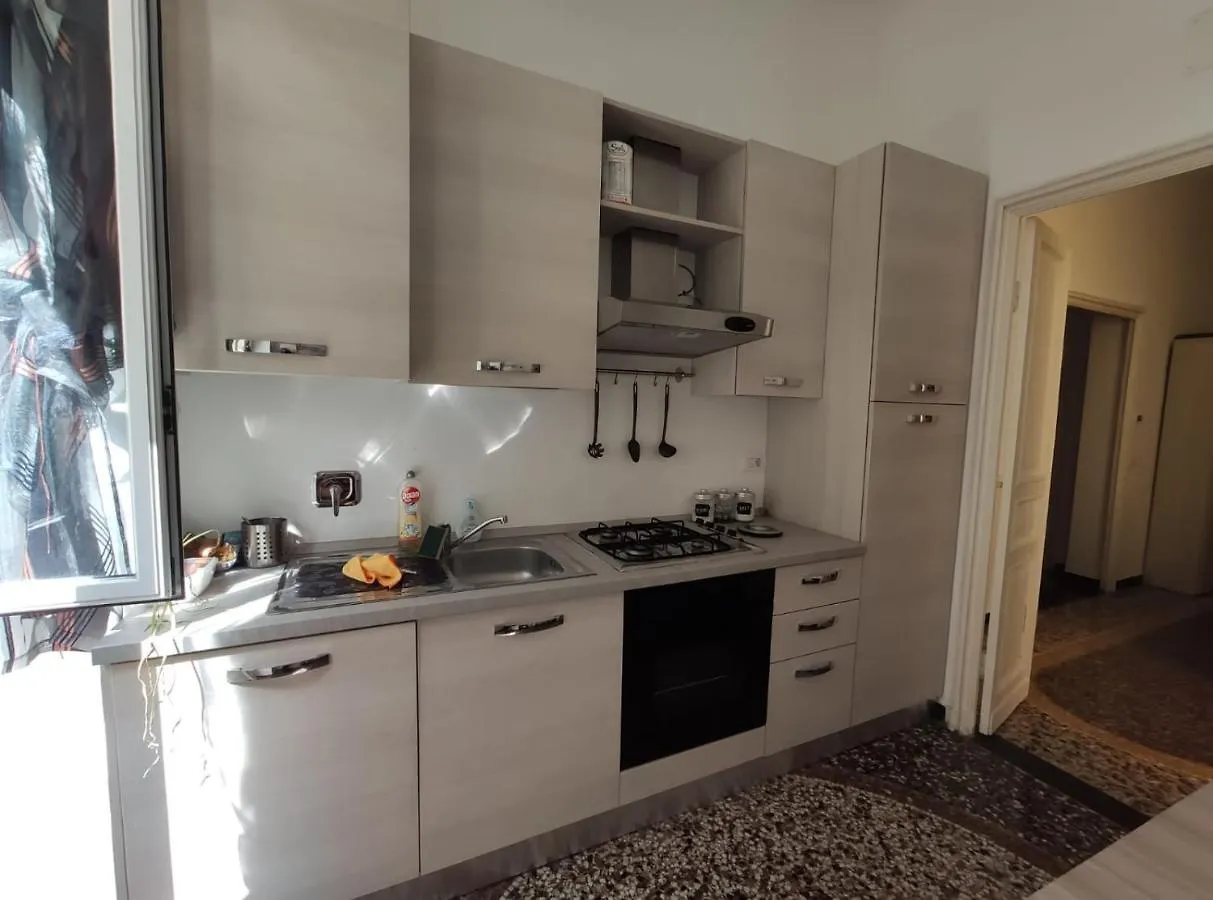 Wow Home - 175 Mq - Posteggio Privato - Davanti Porto Traghetti - Fino A 10 Posti Letto Genova