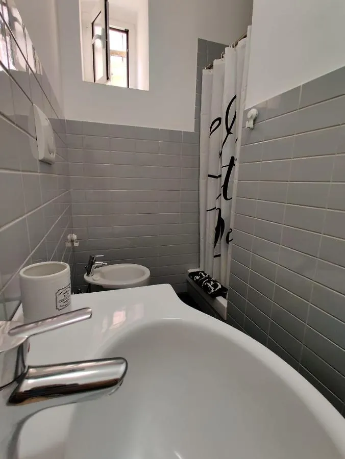 Wow Home - 175 Mq - Posteggio Privato - Davanti Porto Traghetti - Fino A 10 Posti Letto Genova Appartamento
